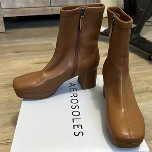 AEROSOLES Women's Brown Heeled Boots